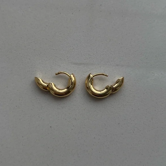 Gorjana Lou Huggies Earrings - Picture 4 of 4